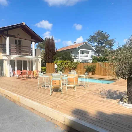 Magnifique Face Au Golf Avec Piscine Au Sel Holiday home